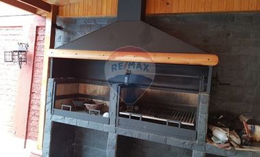 Se Vende Casa con piscina en Conchalí