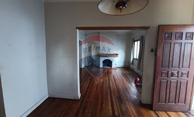 SE ARRIENDA CASA/OFICINA EN AVDA SANTA ISABEL