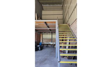 Arriendo Bodega con oficina en Pudahuel 194mts2