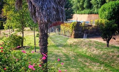 Venta casa 350m2, a 5 min. de Ruta 78