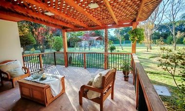 Venta casa 350m2, a 5 min. de Ruta 78