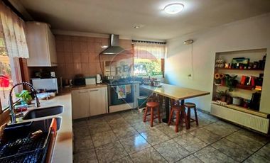 Venta casa 350m2, a 5 min. de Ruta 78