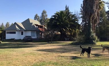 CASA EN PARCELA CON CESIÓN DE DERECHO