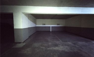 Oportunidad Venta estacionamiento en Santiago