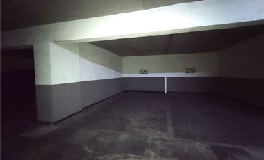 Oportunidad Venta estacionamiento en Santiago
