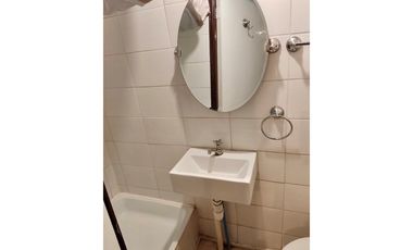 Casa en Peñaflor: Espaciosa y cómoda, ¡Descúbrela!