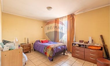 Espectacular casa en villa Macul, Metro Quilín