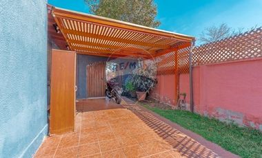 Espectacular casa en villa Macul, Metro Quilín