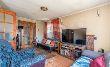 Espectacular casa en villa Macul, Metro Quilín