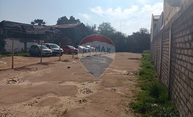 Sitio 450 m2 frente plaza Centenario, Melipilla