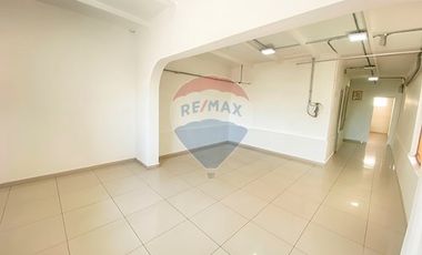 CASA COMERCIAL SECTOR SUR