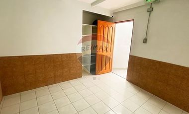 CASA COMERCIAL SECTOR SUR