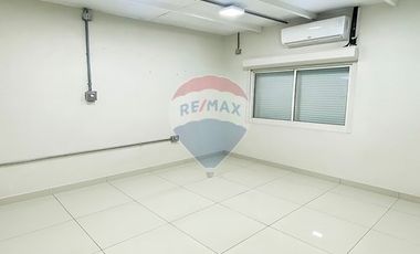 CASA COMERCIAL SECTOR SUR