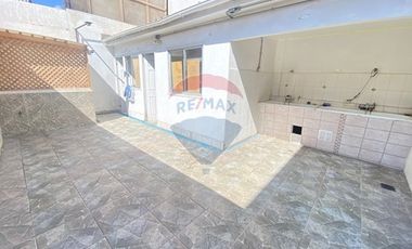 CASA COMERCIAL SECTOR SUR