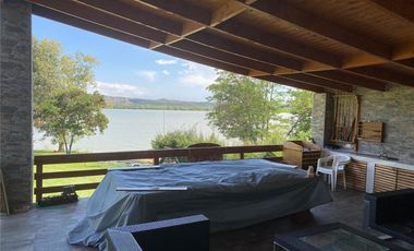 SE VENDE ESPECTACULAR CASA EN LAGO RAPEL 5D-3B