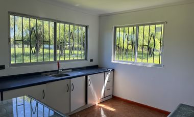 ARRIENDO CASA CON BELLO ENTORNO CAMPESTRE A 2 KM DE LOS ÁNGELES