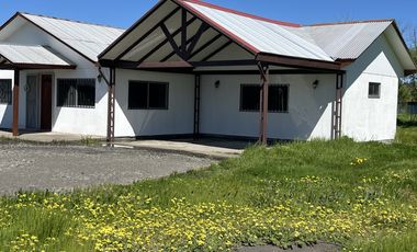 ARRIENDO CASA CON BELLO ENTORNO CAMPESTRE A 2 KM DE LOS ÁNGELES