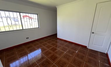 ARRIENDO CASA CON BELLO ENTORNO CAMPESTRE A 2 KM DE LOS ÁNGELES