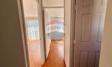 Acogedora casa de 2 pisos en Av. Argentina