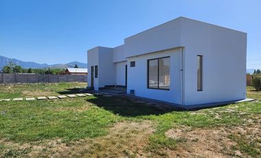 VENTA DE PARCELA CON CASA EN COINCO
