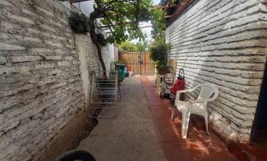 COMODA CASA EN PASAJE TRANQUILO