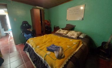 COMODA CASA EN PASAJE TRANQUILO