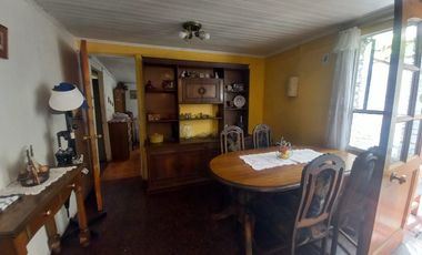 COMODA CASA EN PASAJE TRANQUILO