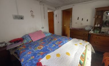 COMODA CASA EN PASAJE TRANQUILO