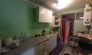 COMODA CASA EN PASAJE TRANQUILO