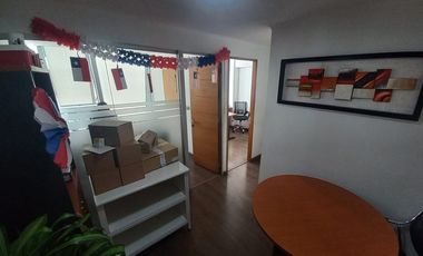 Increíble Oficina Full Equipado en Arriendo