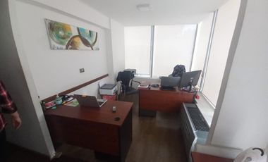 Increíble Oficina Full Equipado en Arriendo