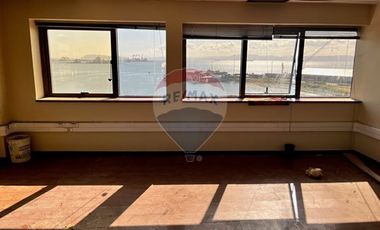 Piso Corporativo en Talcahuano, Frente a Puerto