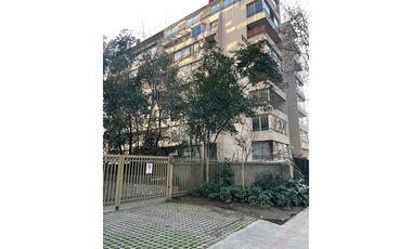 Venta Estacionamiento Ricardo Lyon, Providencia