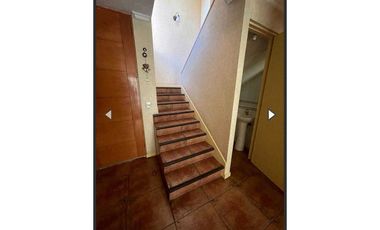 Hermosa casa en condominio