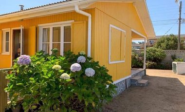 Casa en la playa a la venta - El Quisco norte