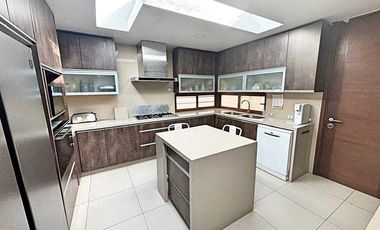 Moderna casa en Condominio Sector Los Trapences