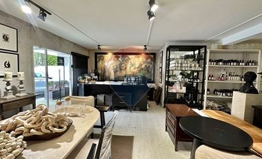 Local Ccial Alonso Cordova casi esq Vitacura