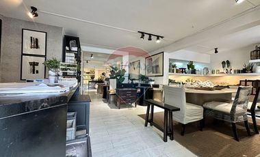 Local Ccial Alonso Cordova casi esq Vitacura