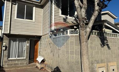 Impecable Casa en Condominio - Quilicura