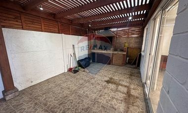 Impecable Casa en Condominio - Quilicura