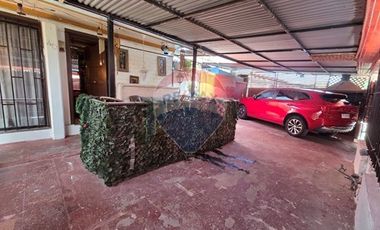 Gran casa Cerca a metro Las Mercedes - Pte Alto