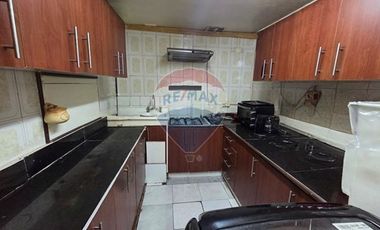 Gran casa Cerca a metro Las Mercedes - Pte Alto