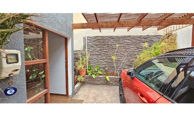 Hermosa y amplia casa en parque ingles