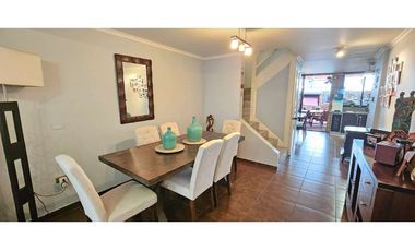 Hermosa y amplia casa en parque ingles