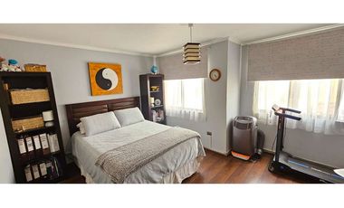 Hermosa y amplia casa en parque ingles