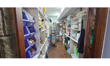 Hermosa y amplia casa en parque ingles