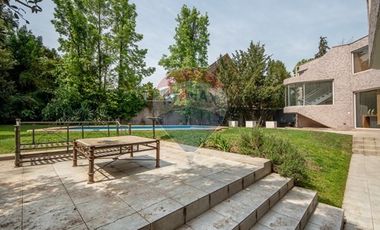 Casa Exclusiva en Lo Barnechea con Piscina