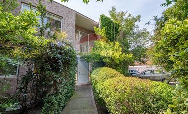 Casa Exclusiva en Lo Barnechea con Piscina