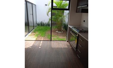 Cas en renta Paseos de Morillotla