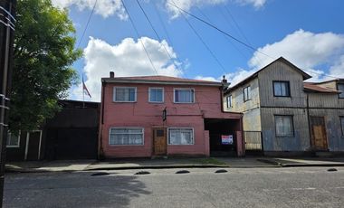 Se vende casona en centrico lugar valdiviano
